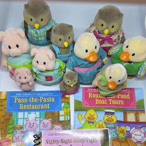 Lil Woodzeezs Family Lot with Books Duck, Owl, Pig Families